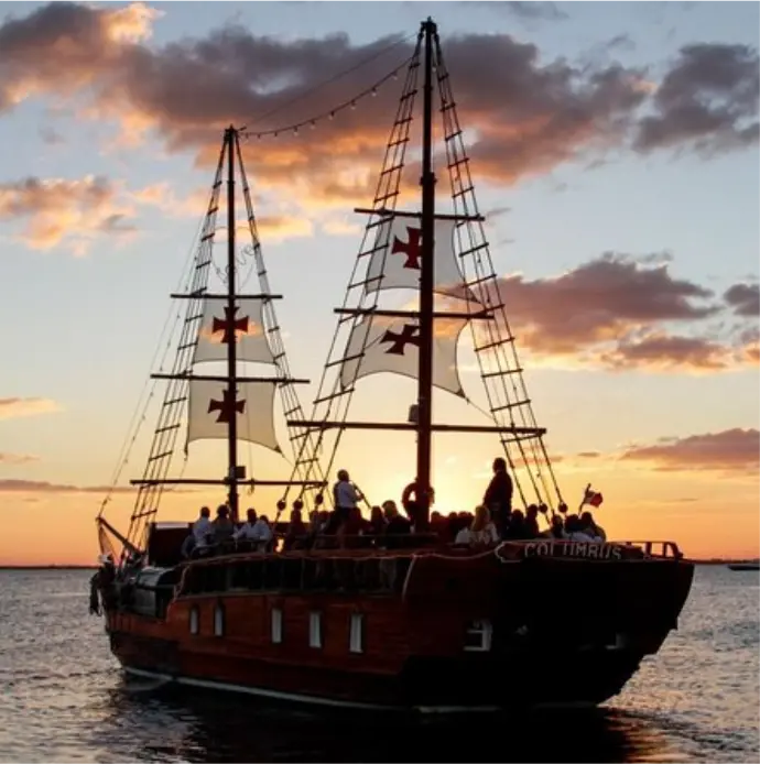 GALEÓN COLUMBUS CENA ROMÁNTICA  $119 USD