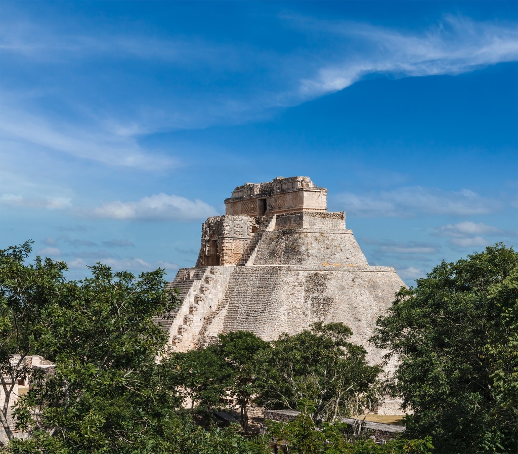 UXMAL, KABAH Y MUSEO DE CHOCOLATE TOURS $3.200 MXN