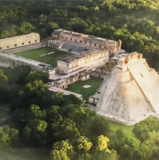 UXMAL, KABAH Y CENOTE  $1,400 MXN